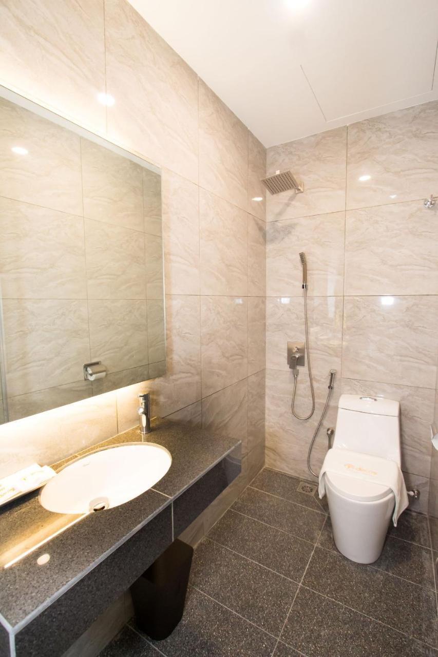 Spring Season Hotel Муар Экстерьер фото